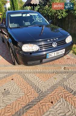 Хэтчбек Volkswagen Golf 2001 в Стрые