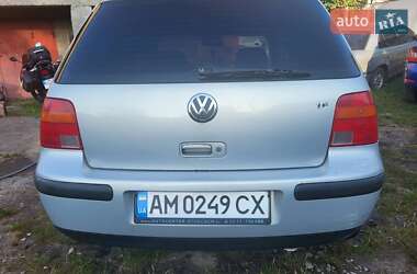 Хэтчбек Volkswagen Golf 1998 в Житомире