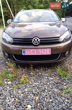 Універсал Volkswagen Golf 2011 в Львові