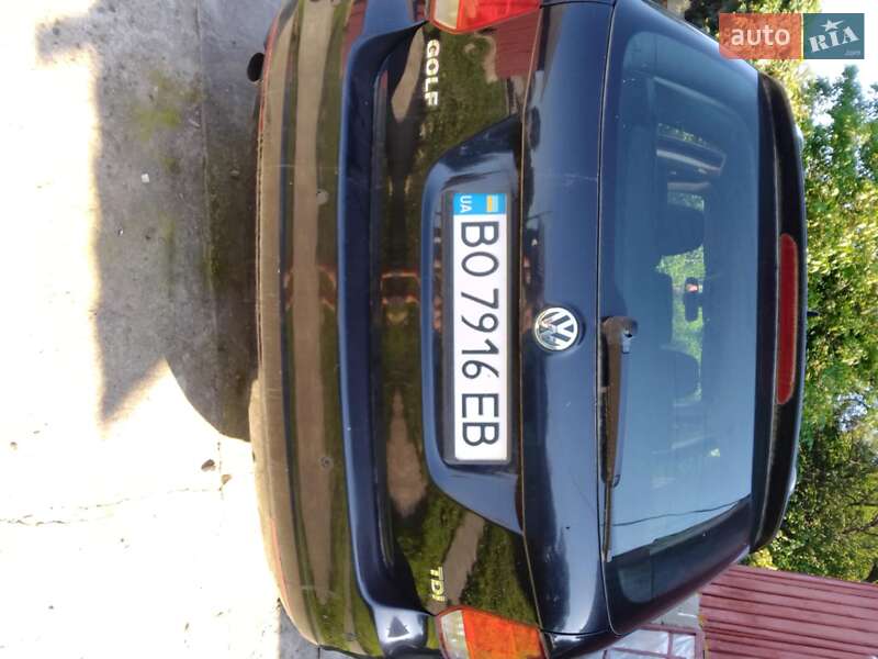 Універсал Volkswagen Golf 2011 в Бережанах