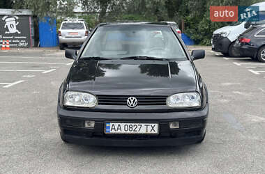 Хэтчбек Volkswagen Golf 1995 в Киеве