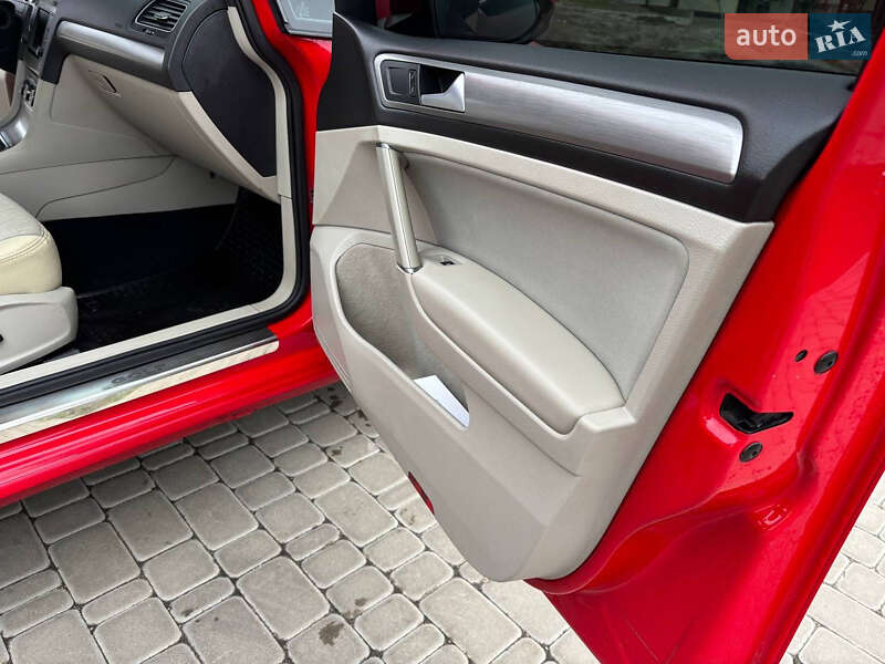 Універсал Volkswagen Golf 2015 в Білій Церкві