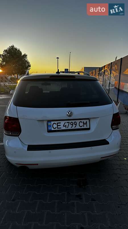 Універсал Volkswagen Golf 2012 в Ржавинцях