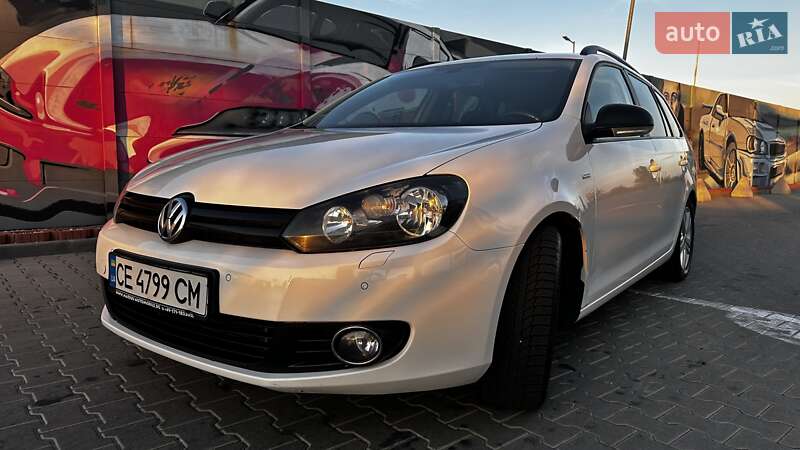 Універсал Volkswagen Golf 2012 в Ржавинцях