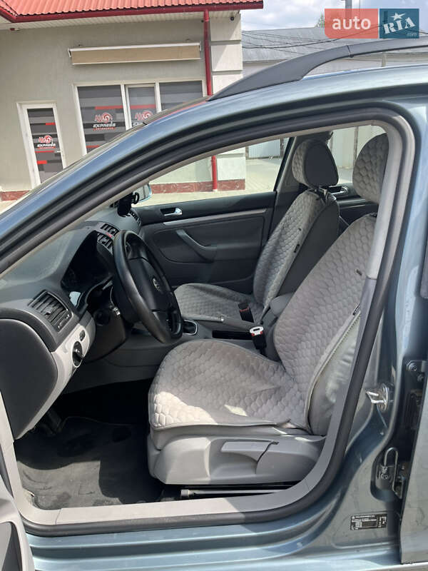 Универсал Volkswagen Golf 2007 в Черновцах