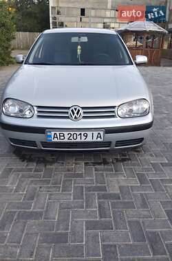 Універсал Volkswagen Golf 2000 в Немирові