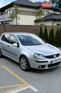 Хэтчбек Volkswagen Golf 2004 в Виннице