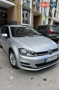 Універсал Volkswagen Golf 2016 в Львові