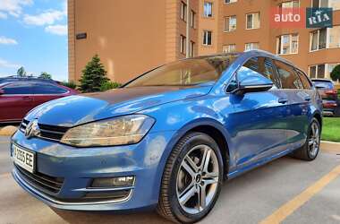 Универсал Volkswagen Golf 2015 в Киеве