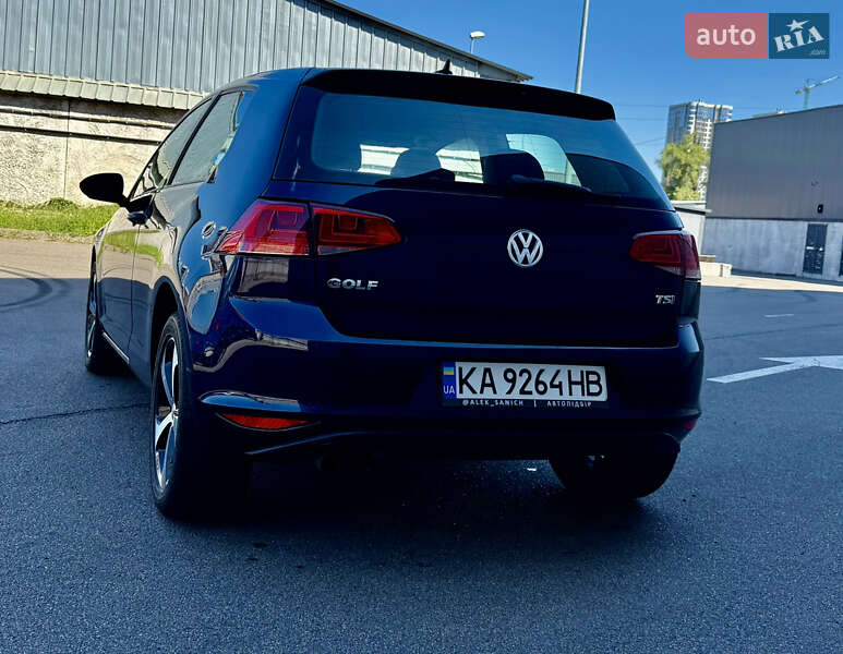 Хэтчбек Volkswagen Golf 2014 в Киеве