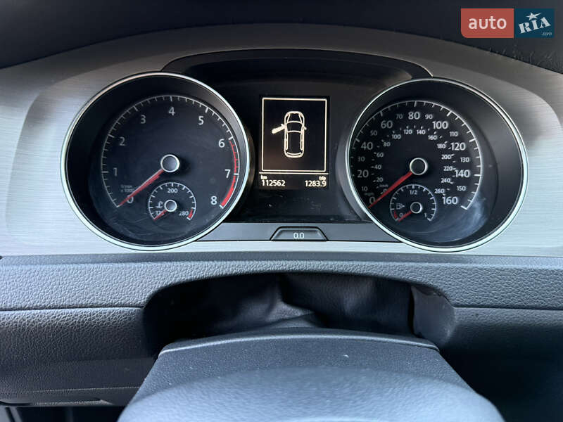 Хэтчбек Volkswagen Golf 2014 в Киеве