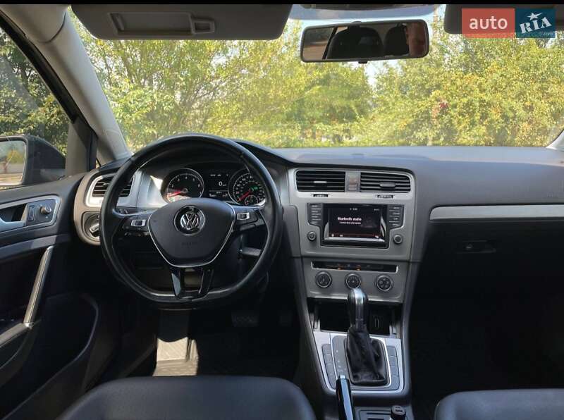 Хетчбек Volkswagen Golf 2014 в Кривому Розі