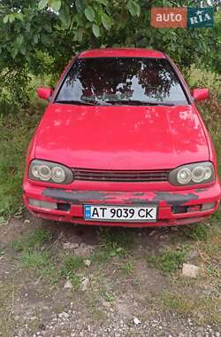 Хэтчбек Volkswagen Golf 1996 в Калуше