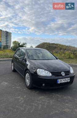 Хэтчбек Volkswagen Golf 2006 в Чернигове
