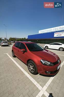 Хэтчбек Volkswagen Golf 2010 в Долине