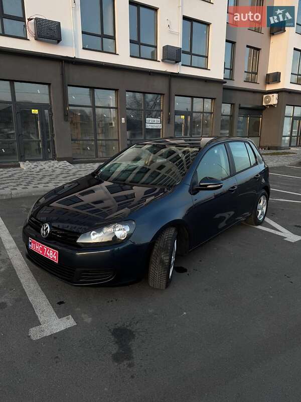 Хетчбек Volkswagen Golf 2009 в Чернігові