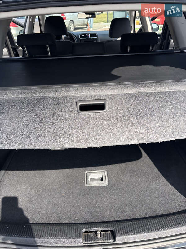 Універсал Volkswagen Golf 2010 в Полтаві