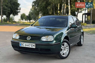 Хетчбек Volkswagen Golf 2001 в Тростянці