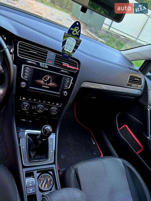 Универсал Volkswagen Golf 2016 в Ужгороде фото 31 Универсал Volkswagen Golf 2016 в Ужгороде