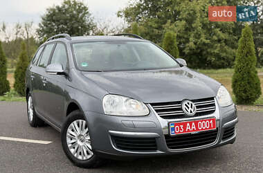 Универсал Volkswagen Golf 2009 в Березане