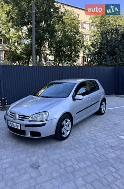 Хэтчбек Volkswagen Golf 2004 в Виннице