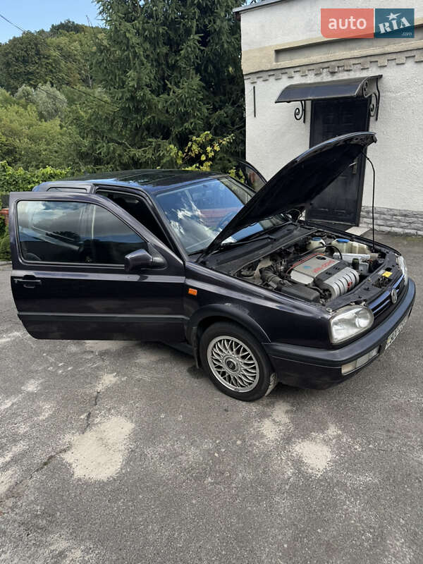 Хетчбек Volkswagen Golf 1992 в Києві