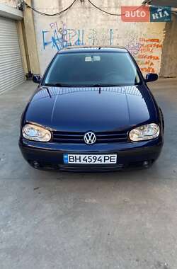 Хетчбек Volkswagen Golf 2000 в Одесі