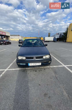 Хэтчбек Volkswagen Golf 1997 в Житомире