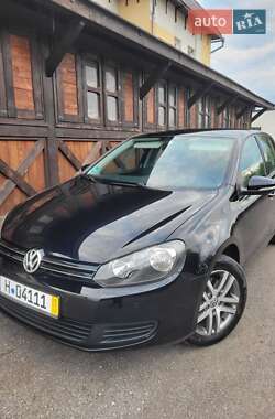 Хэтчбек Volkswagen Golf 2009 в Тысменице