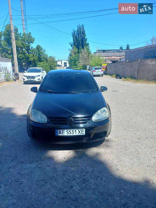 Хетчбек Volkswagen Golf 2004 в Кривому Розі