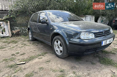 Хэтчбек Volkswagen Golf 1998 в Шевченкове