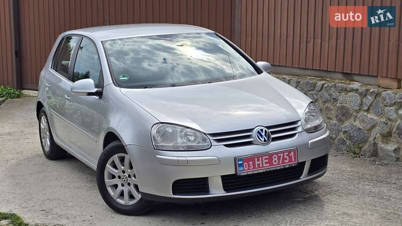 Хэтчбек Volkswagen Golf 2006 в Полтаве