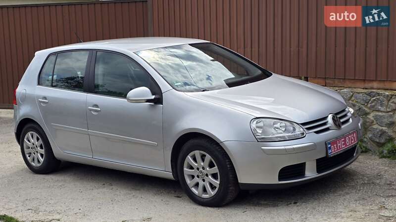 Хэтчбек Volkswagen Golf 2006 в Полтаве