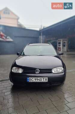 Универсал Volkswagen Golf 2001 в Самборе