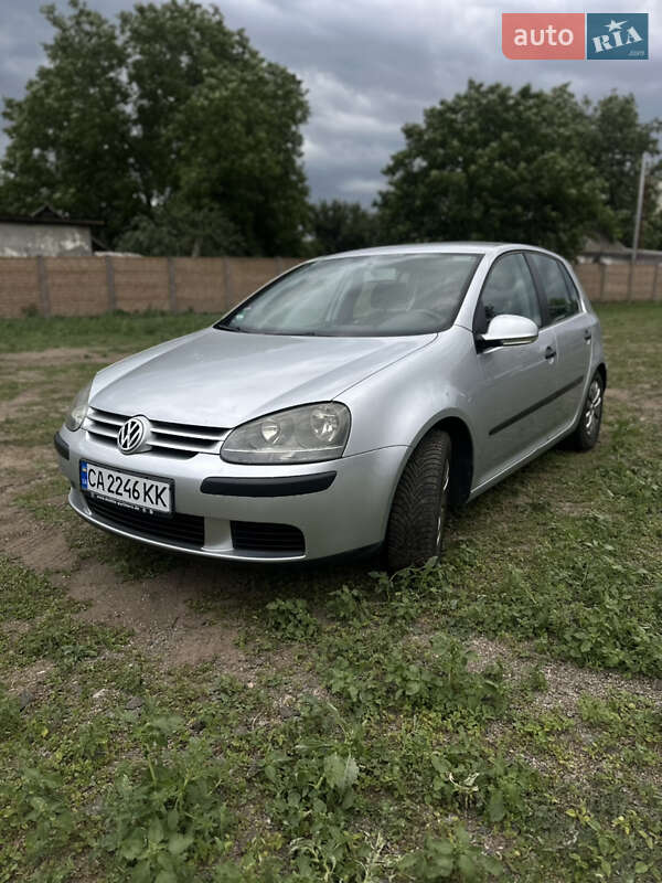 Volkswagen Golf 2004