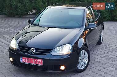 Хэтчбек Volkswagen Golf 2006 в Павлограде