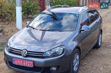 Універсал Volkswagen Golf 2010 в Новій Одесі
