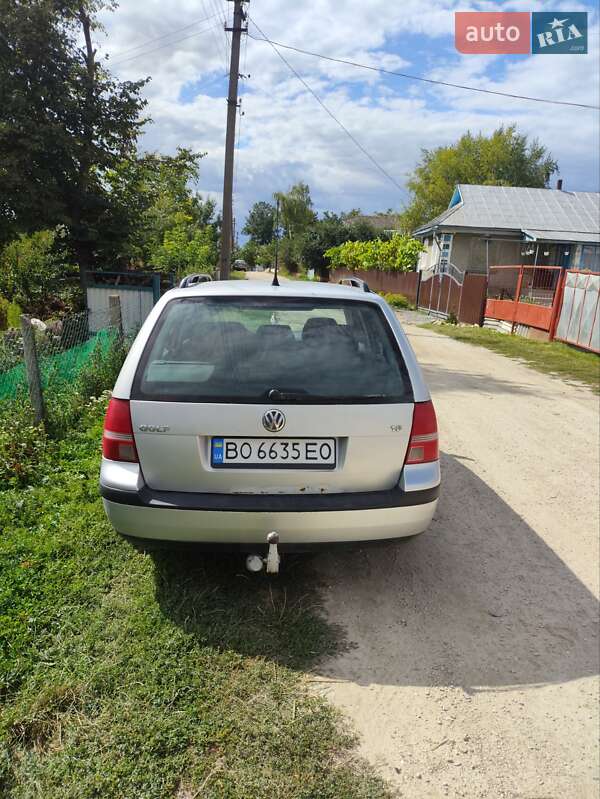 Універсал Volkswagen Golf 2005 в Теофіполі