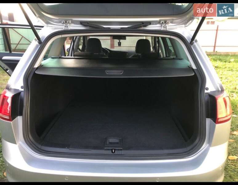 Універсал Volkswagen Golf 2014 в Києві