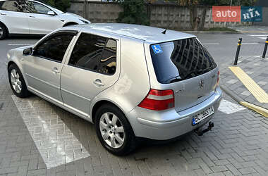 Хетчбек Volkswagen Golf 2002 в  фото 7 Хетчбек Volkswagen Golf 2002 в