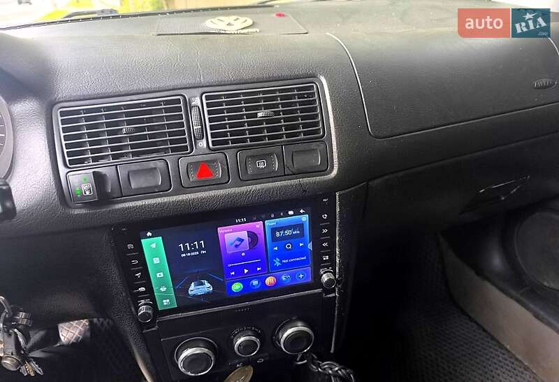 Хетчбек Volkswagen Golf 1998 в Харкові