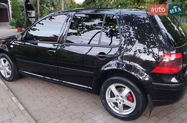 Хэтчбек Volkswagen Golf 2002 в Мукачево