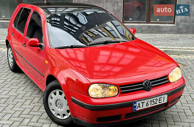 Хэтчбек Volkswagen Golf 2000 в Ивано-Франковске