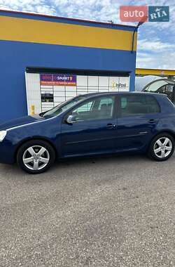 Хэтчбек Volkswagen Golf 2009 в Луцке