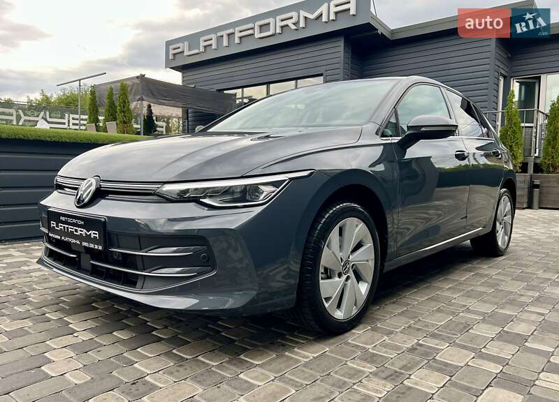 Хетчбек Volkswagen Golf 2024 в Києві
