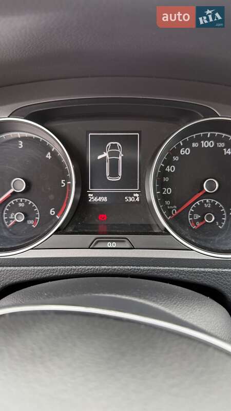 Універсал Volkswagen Golf 2014 в Вараші