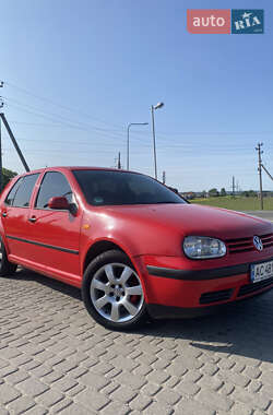Хетчбек Volkswagen Golf 1997 в Володимирі