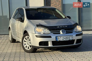 Хетчбек Volkswagen Golf 2005 в Тернополі