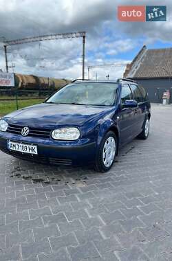 Універсал Volkswagen Golf 2000 в Звягелі
