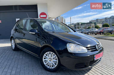 Хэтчбек Volkswagen Golf 2008 в Львове